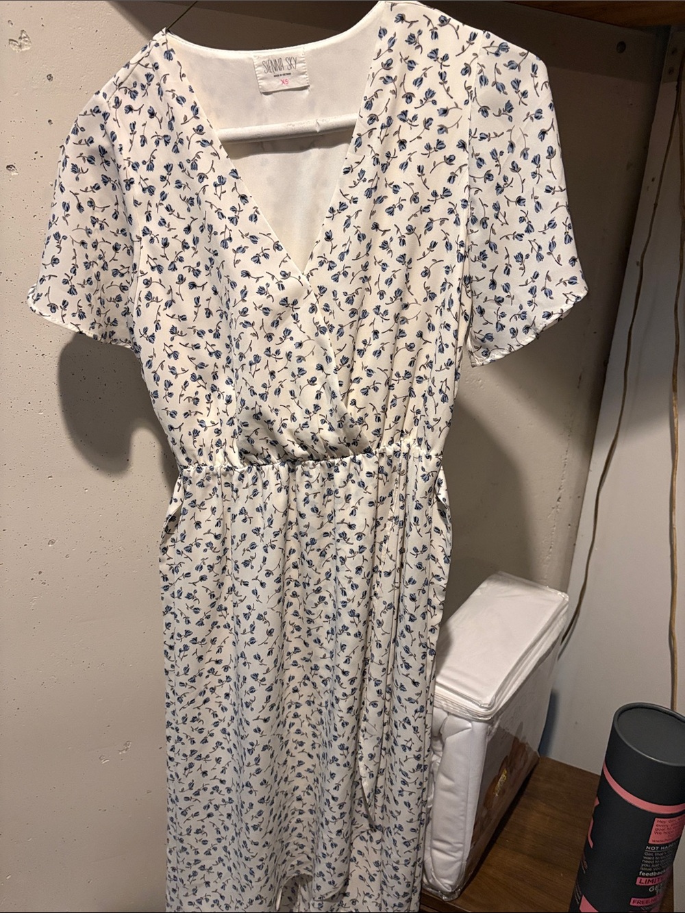 Sienna sky White Floral Wrap Midi Dress